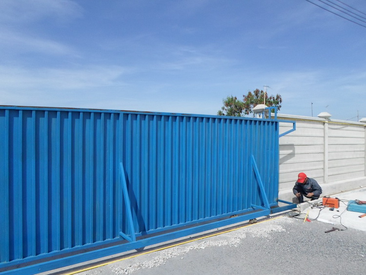 บริษัท แด็ด ออโต้ดอร์ จำกัด 