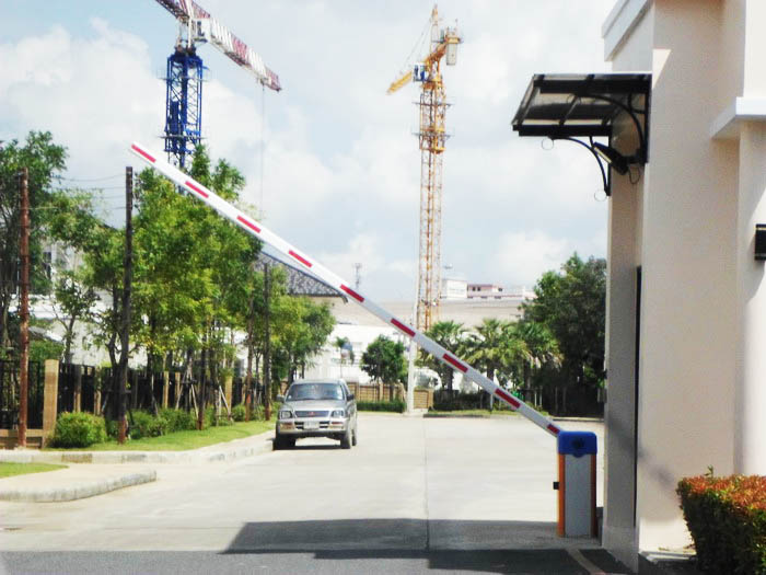 บริษัท แด็ด ออโต้ดอร์ จำกัด 